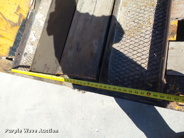 image for item DB0120 1996 XL Specialized XL70PGD double drop deck trailer