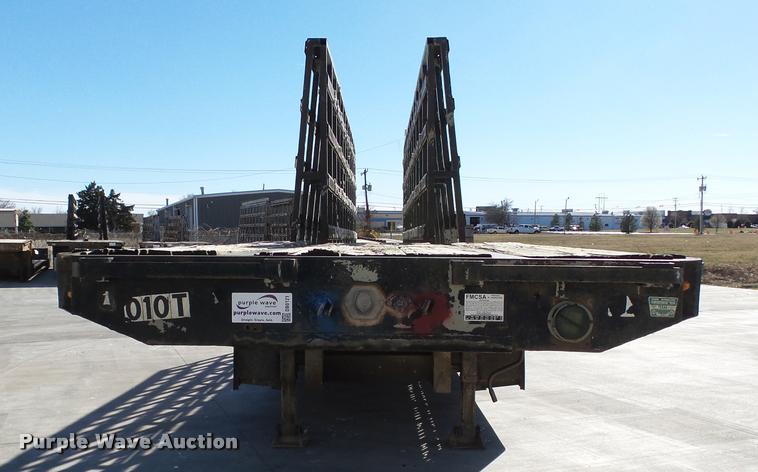 image for item DB0121 1979 Fontaine double drop deck glass trailer