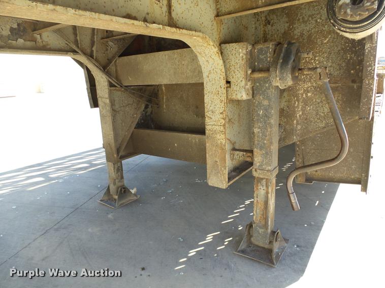 image for item DB0121 1979 Fontaine double drop deck glass trailer