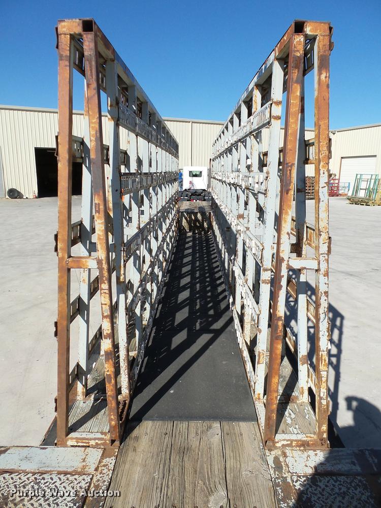 image for item DB0121 1979 Fontaine double drop deck glass trailer