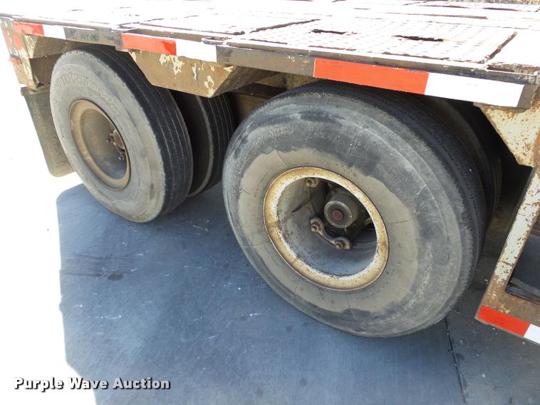 image for item DB0121 1979 Fontaine double drop deck glass trailer