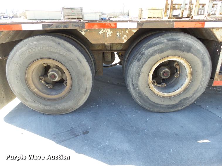 image for item DB0121 1979 Fontaine double drop deck glass trailer