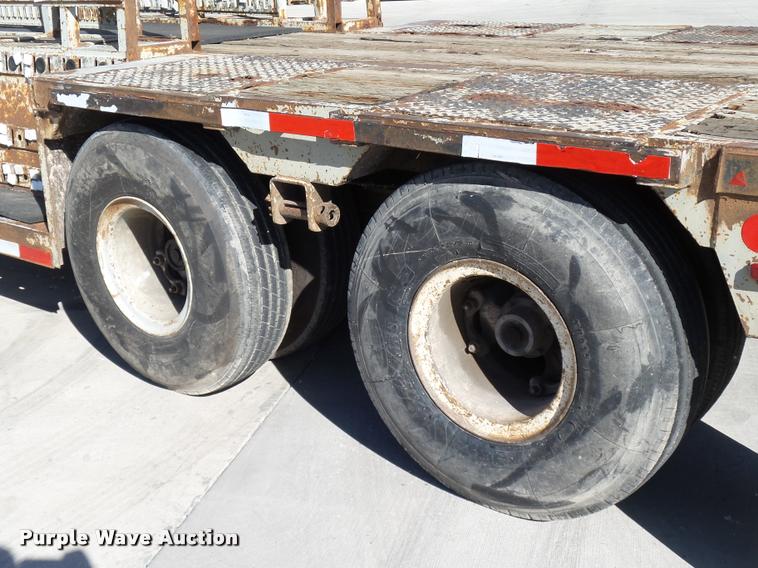 image for item DB0121 1979 Fontaine double drop deck glass trailer