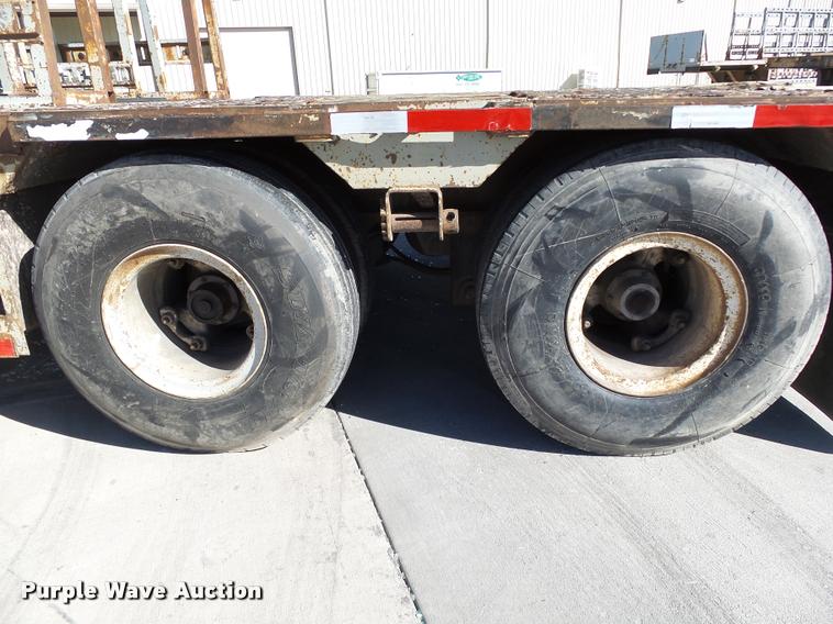 image for item DB0121 1979 Fontaine double drop deck glass trailer