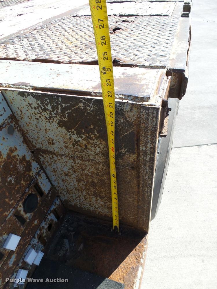 image for item DB0121 1979 Fontaine double drop deck glass trailer