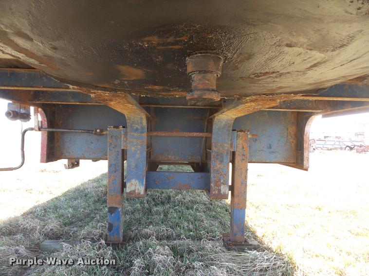 image for item DB0503 1986 American Rebel drop deck trailer