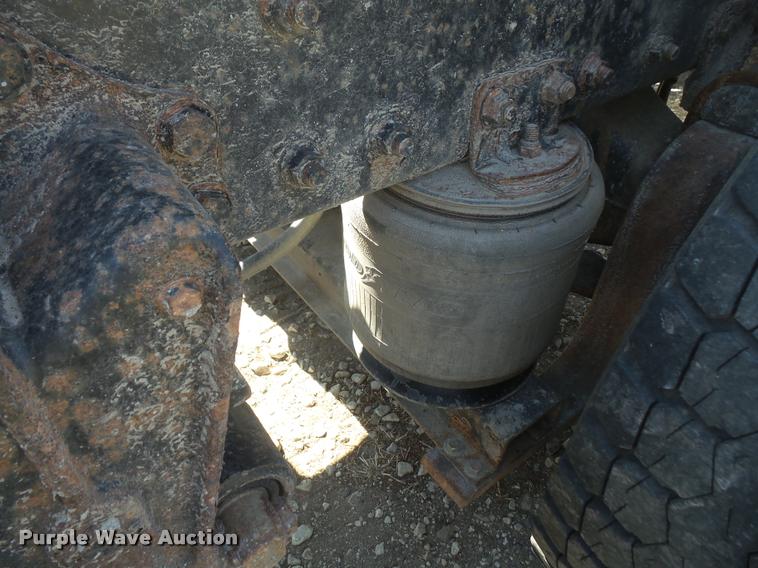 image for item DB0522 1994 Volvo WG semi truck