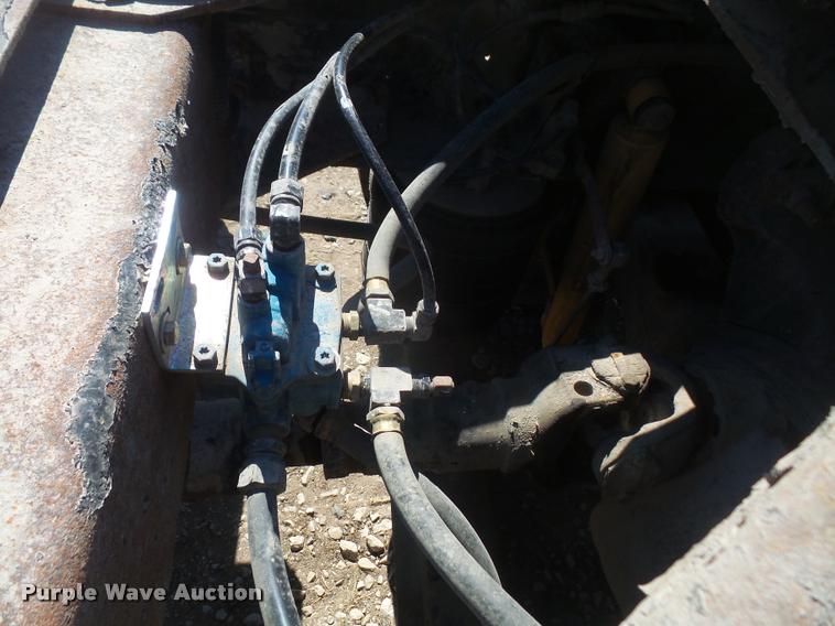 image for item DB0522 1994 Volvo WG semi truck