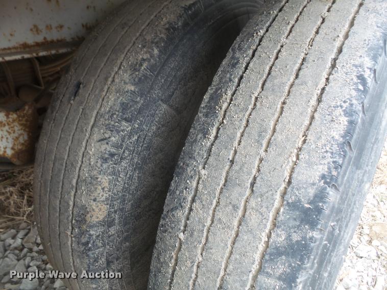 image for item DB0651 2003 Bradford Built double hopper grain trailer