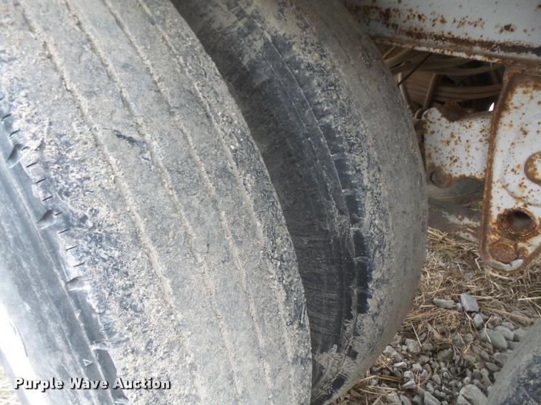 image for item DB0651 2003 Bradford Built double hopper grain trailer