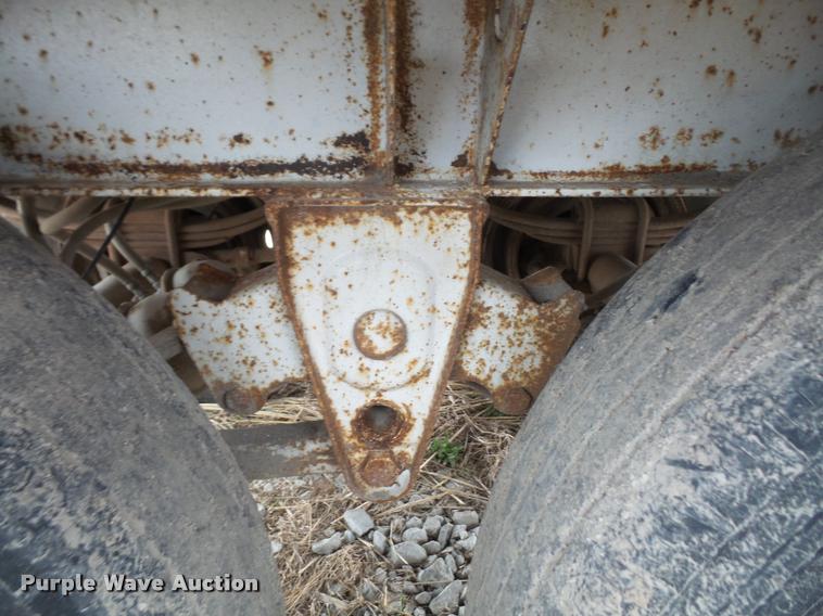 image for item DB0651 2003 Bradford Built double hopper grain trailer