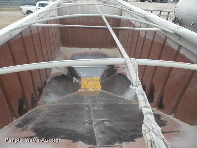 image for item DB0651 2003 Bradford Built double hopper grain trailer