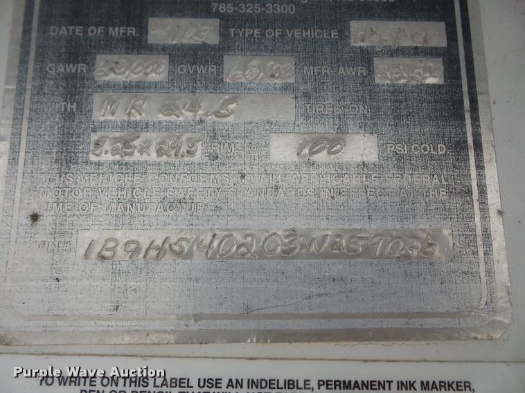 image for item DB0651 2003 Bradford Built double hopper grain trailer