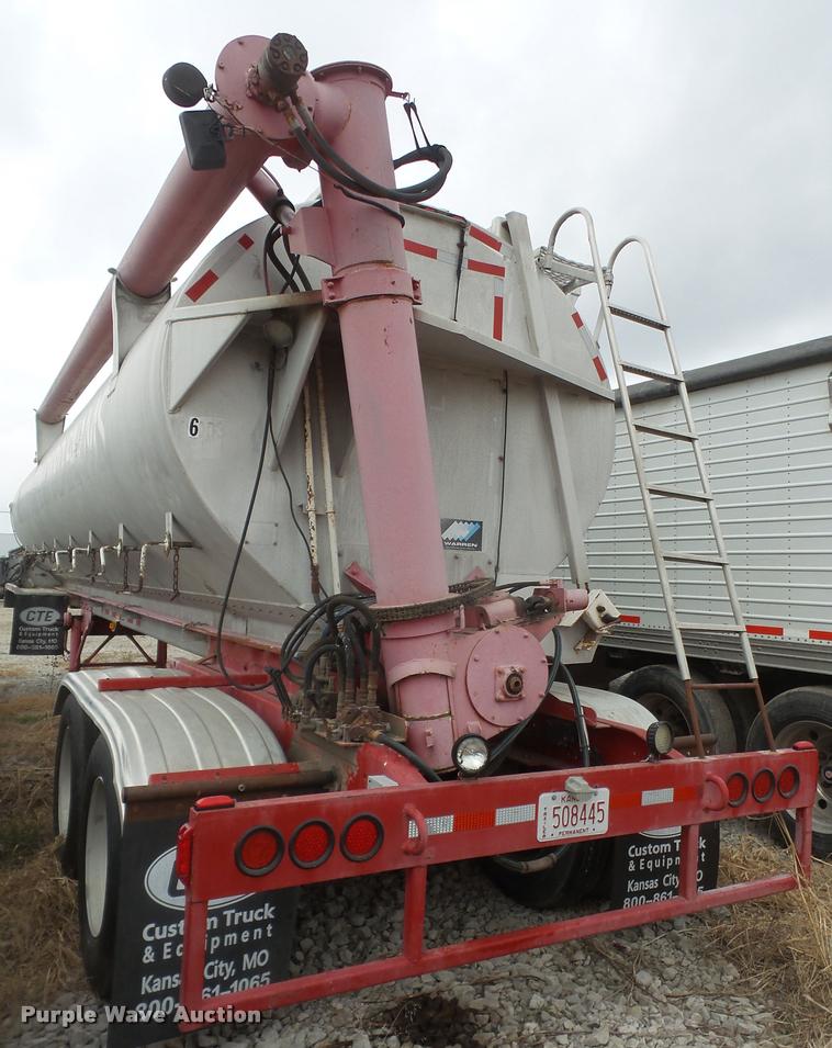 image for item DB0652 1994 Warren feed trailer