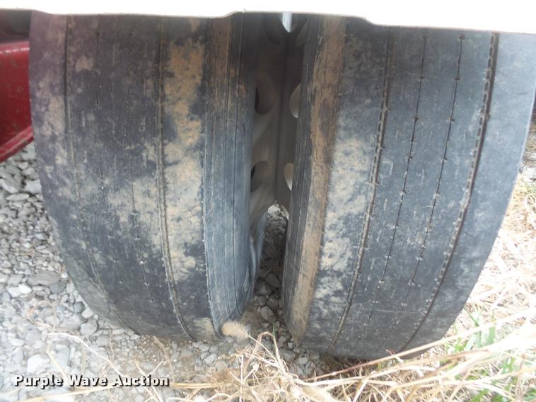 image for item DB0652 1994 Warren feed trailer