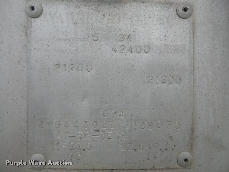 image for item DB0652 1994 Warren feed trailer