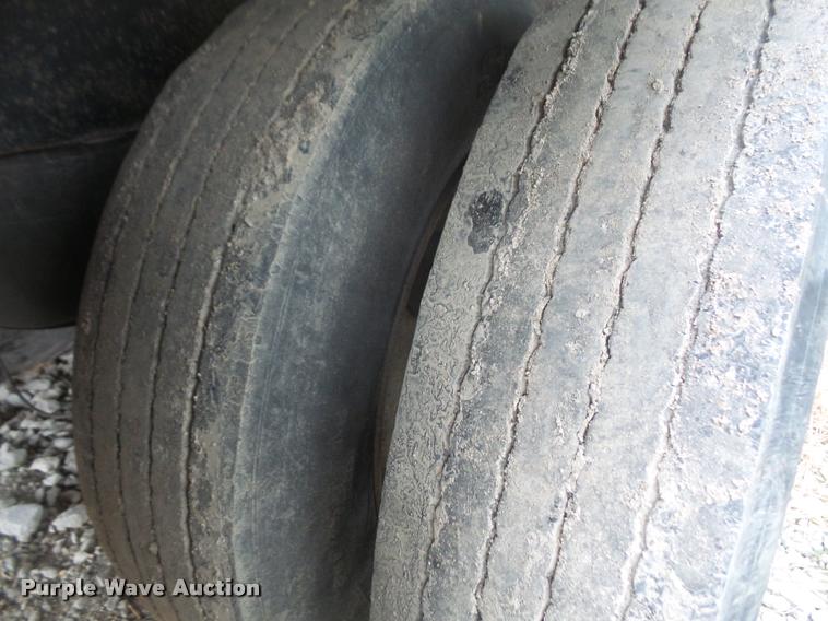 image for item DB0653 1999 Timpte Super Hopper double hopper grain trailer