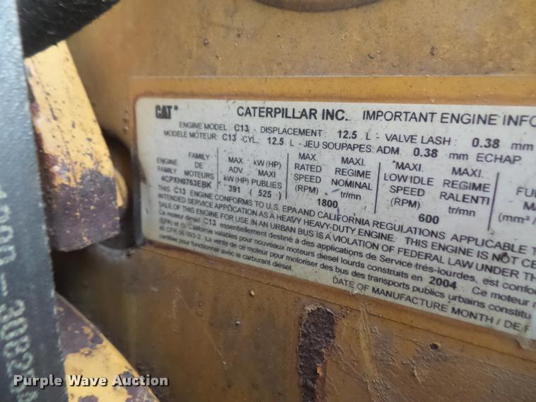 image for item DB0675 2005 Peterbilt 385 semi truck