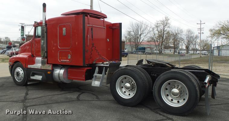 image for item DB1290 1994 Kenworth T600 semi truck