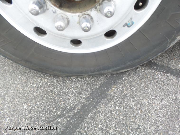 image for item DB1290 1994 Kenworth T600 semi truck