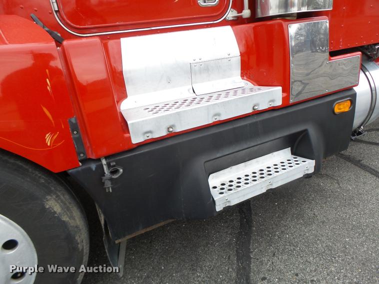 image for item DB1290 1994 Kenworth T600 semi truck