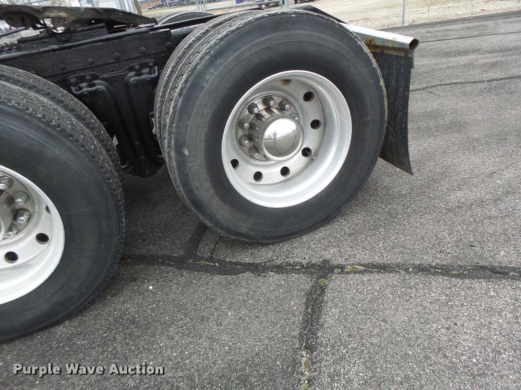 image for item DB1290 1994 Kenworth T600 semi truck