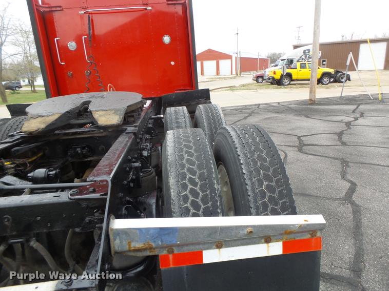image for item DB1290 1994 Kenworth T600 semi truck