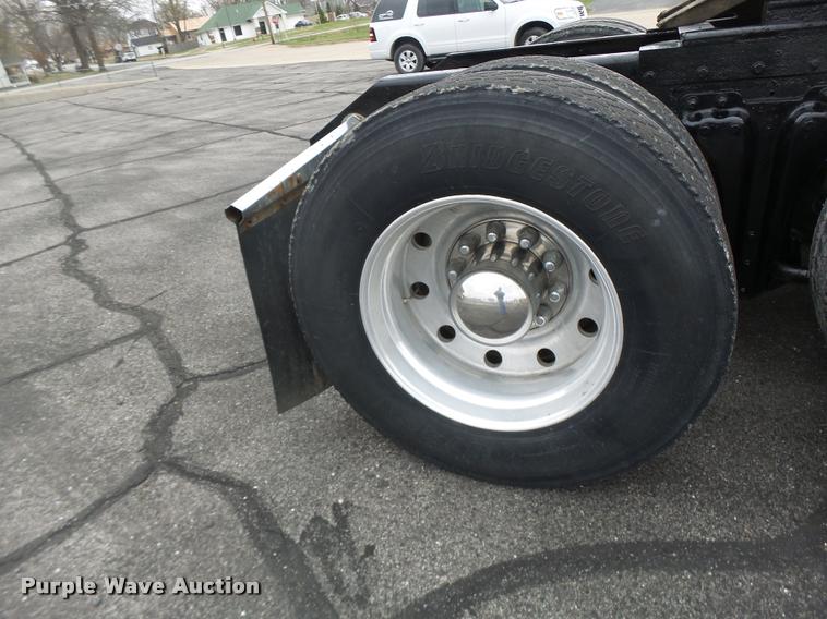 image for item DB1290 1994 Kenworth T600 semi truck