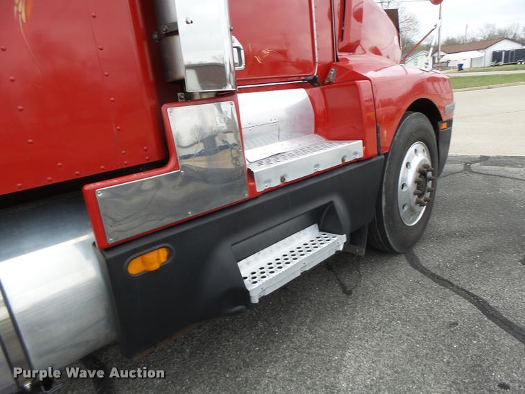 image for item DB1290 1994 Kenworth T600 semi truck