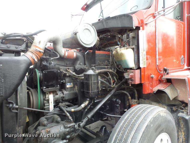 image for item DB1290 1994 Kenworth T600 semi truck