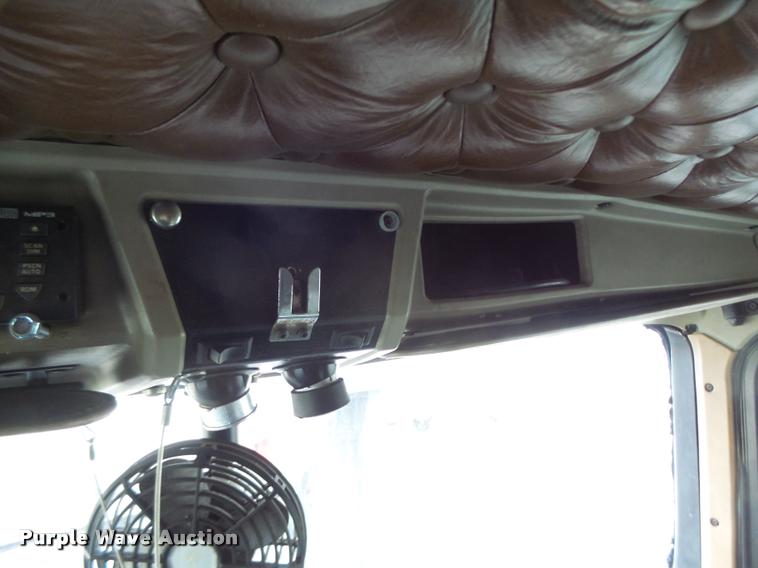 image for item DB1290 1994 Kenworth T600 semi truck