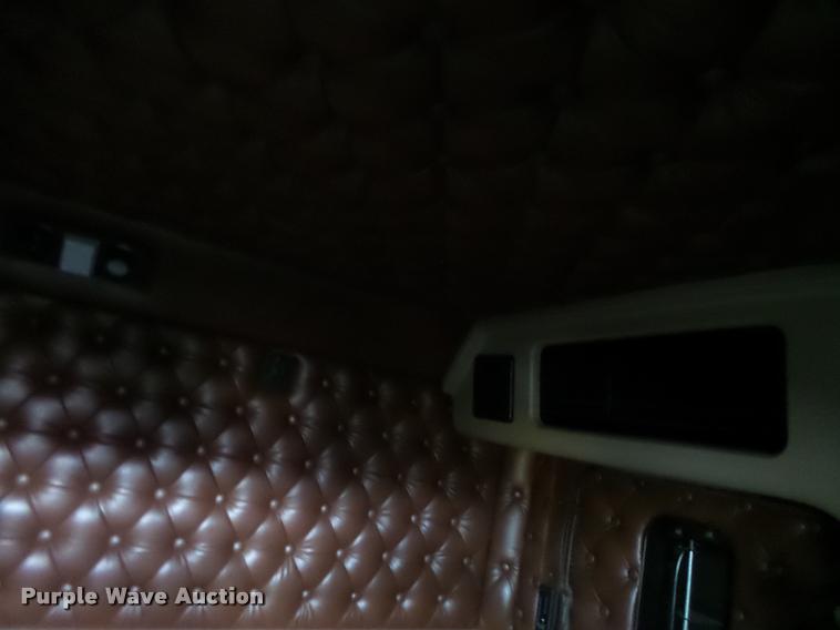 image for item DB1290 1994 Kenworth T600 semi truck