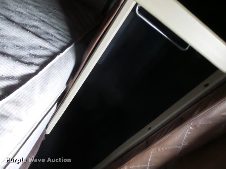 image for item DB1290 1994 Kenworth T600 semi truck