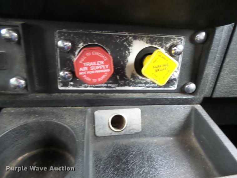 image for item DB1290 1994 Kenworth T600 semi truck