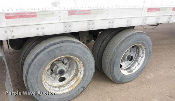 image for item F1749 2000 Wabash refrigerated van trailer