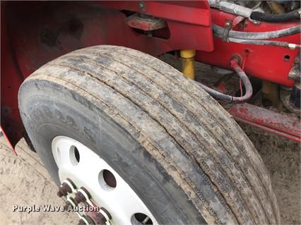 image for item F1772 2007 International 9200i semi truck