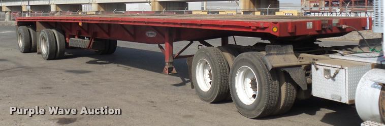 image for item J1570 1998 Fontaine flatbed trailer