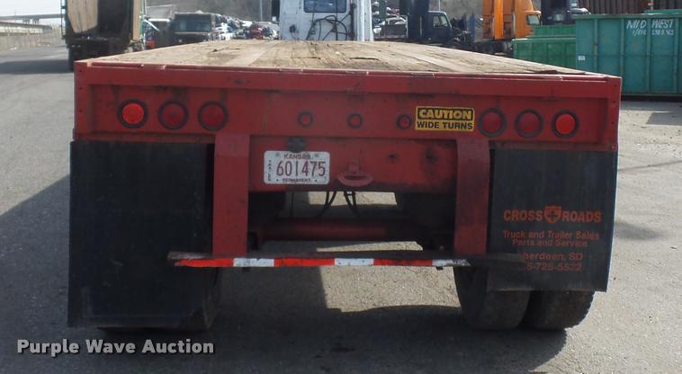 image for item J1570 1998 Fontaine flatbed trailer