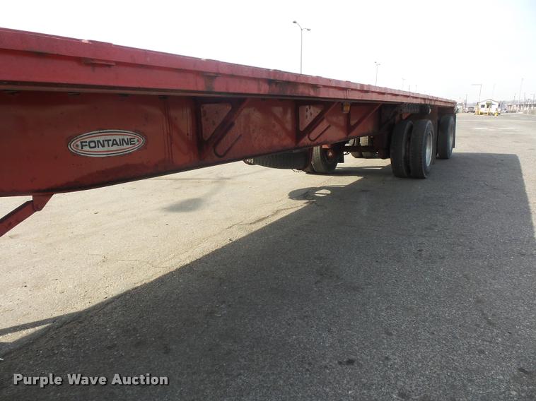 image for item J1570 1998 Fontaine flatbed trailer