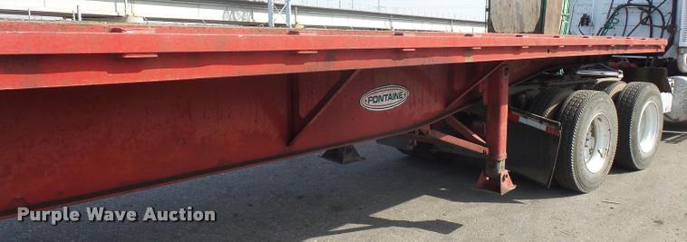 image for item J1570 1998 Fontaine flatbed trailer