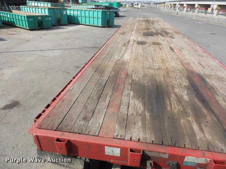 image for item J1570 1998 Fontaine flatbed trailer