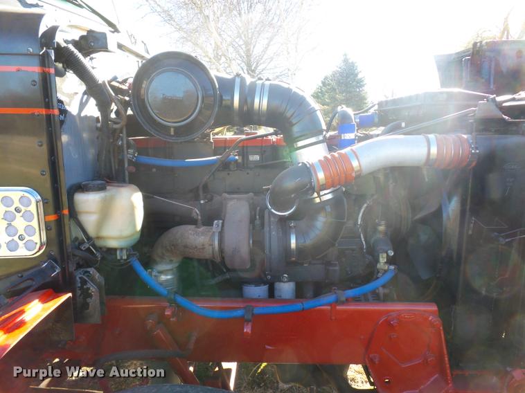 image for item J1573 1997 Peterbilt 377 semi truck