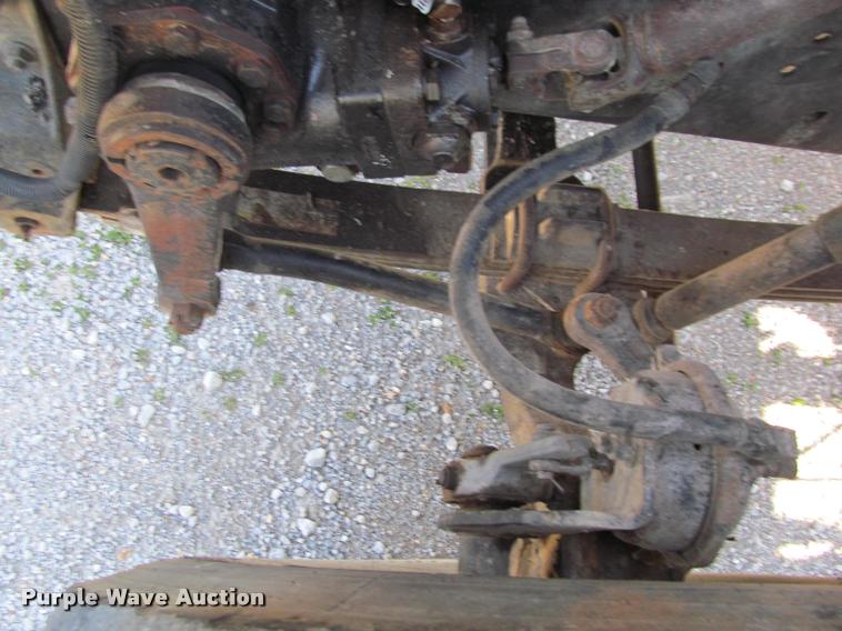 image for item K4966 1992 International 8100 truck chassis