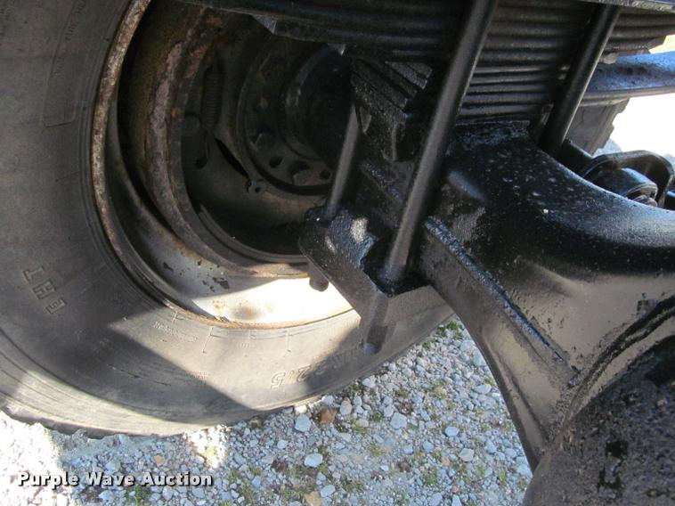 image for item K4966 1992 International 8100 truck chassis