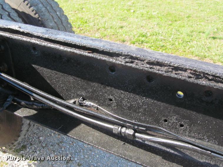 image for item K4966 1992 International 8100 truck chassis