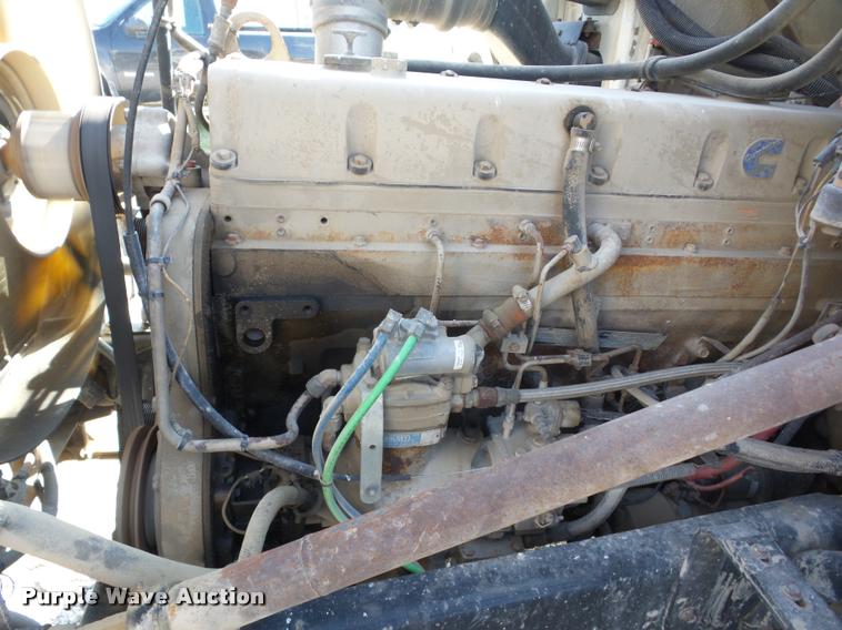 image for item K6485 1987 Freightliner FLC112 semi truck