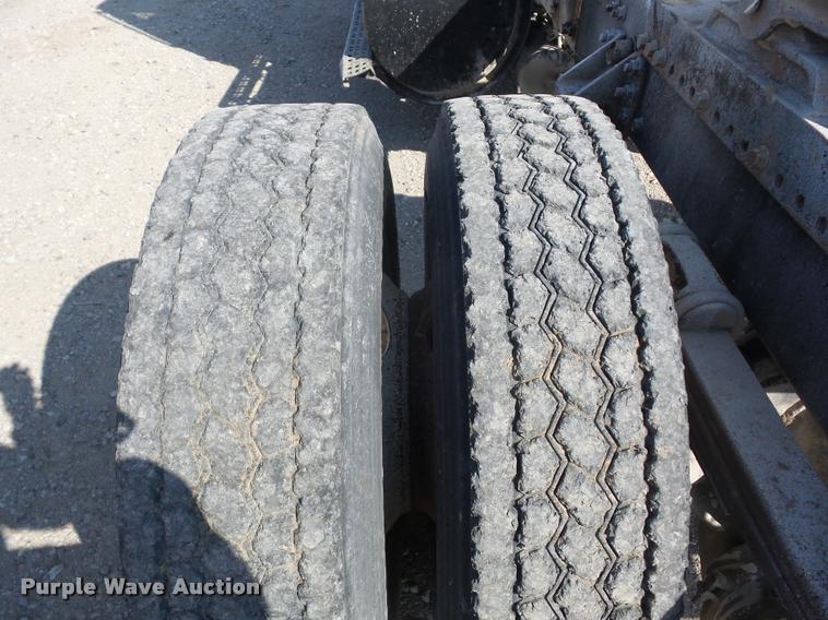 image for item K6485 1987 Freightliner FLC112 semi truck