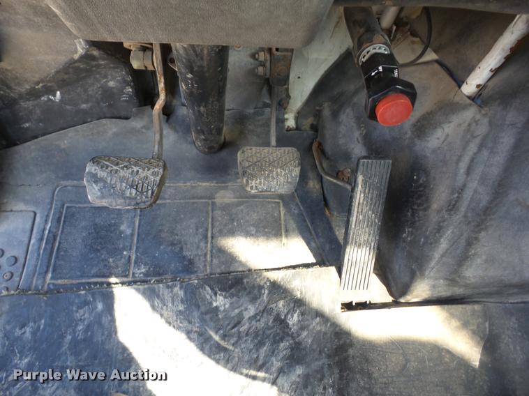 image for item K6485 1987 Freightliner FLC112 semi truck