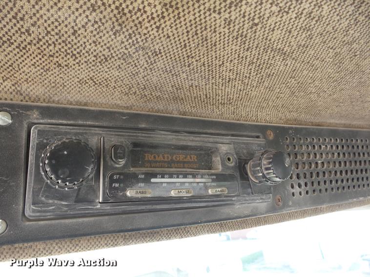 image for item K6485 1987 Freightliner FLC112 semi truck