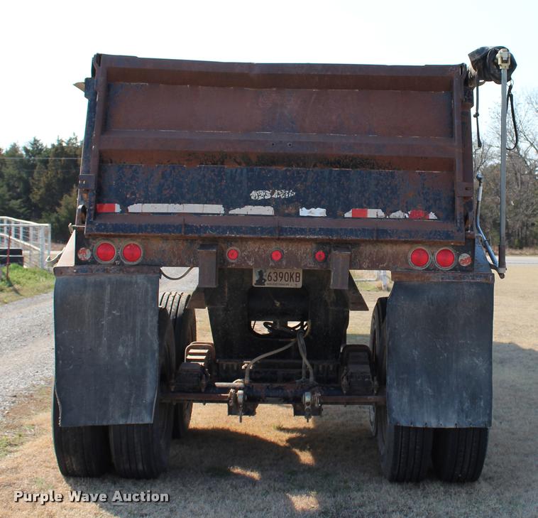 image for item L3029 1992 Lufkin end dump trailer